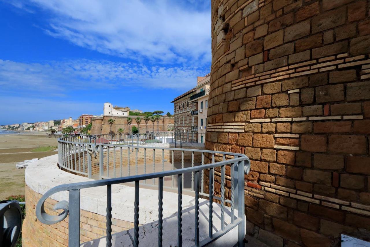 Il Borgo Luxury Suites Nettuno Exterior photo