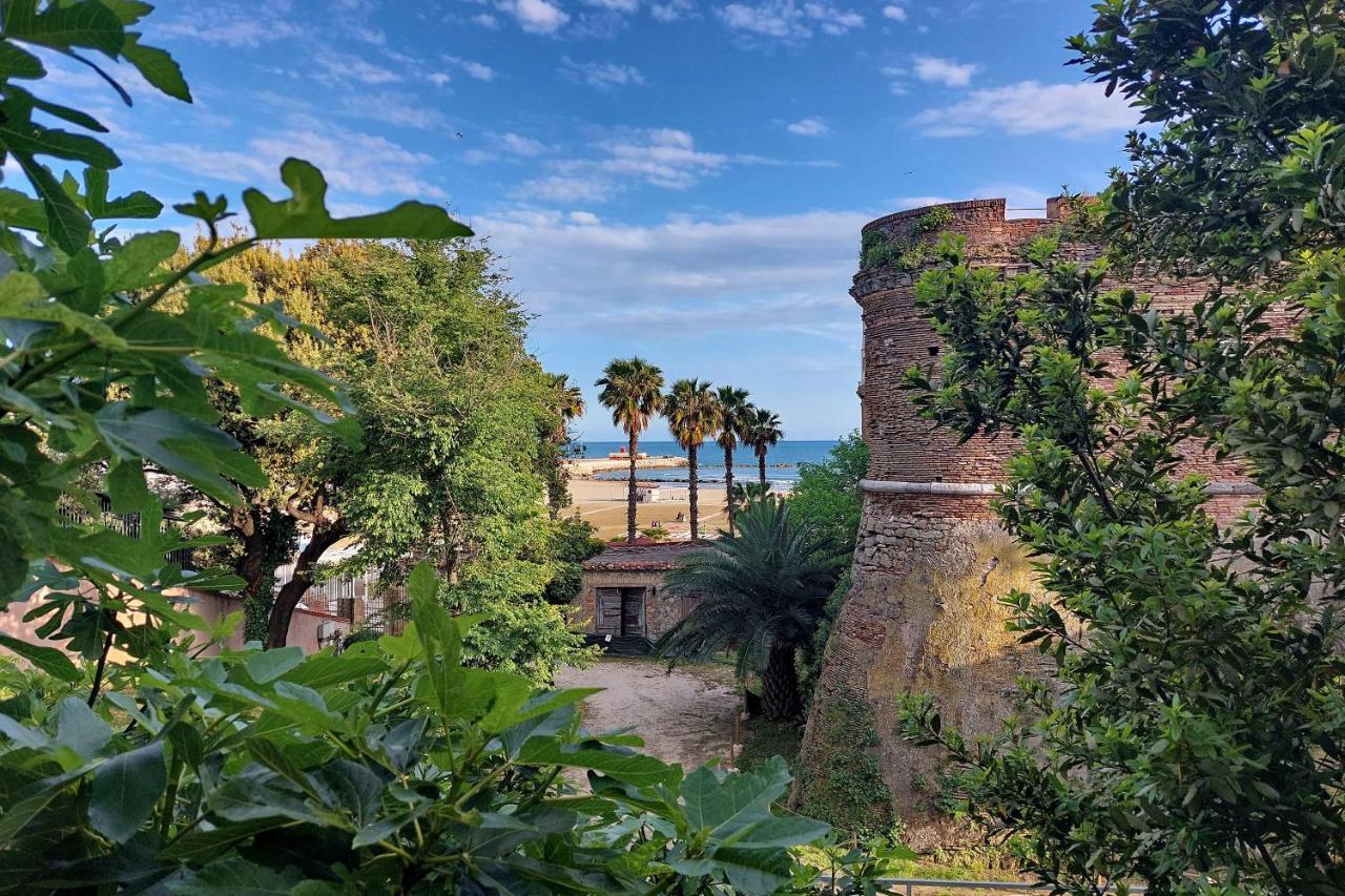Il Borgo Luxury Suites Nettuno Exterior photo