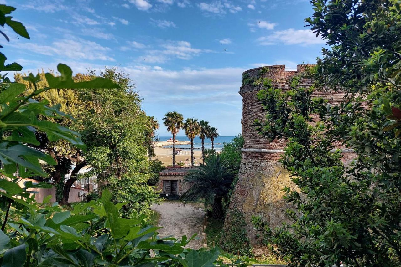 Il Borgo Luxury Suites Nettuno Exterior photo
